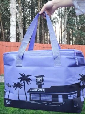 Trader Joe's Insulated Tote Freezer Cooler Bag Market  XL Purple Lavender NEW